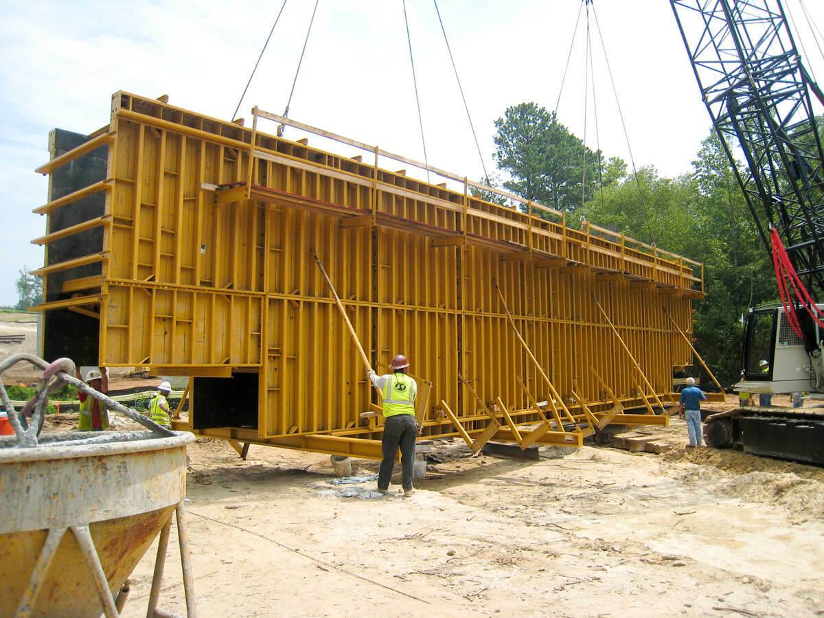 PLATE GIRDER SelfSpanning Formwork EFCO Formwork Solutions