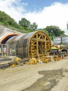 Mulatos Tunnel Construction using EFCO REDI-RADIUS and SUPER STUD