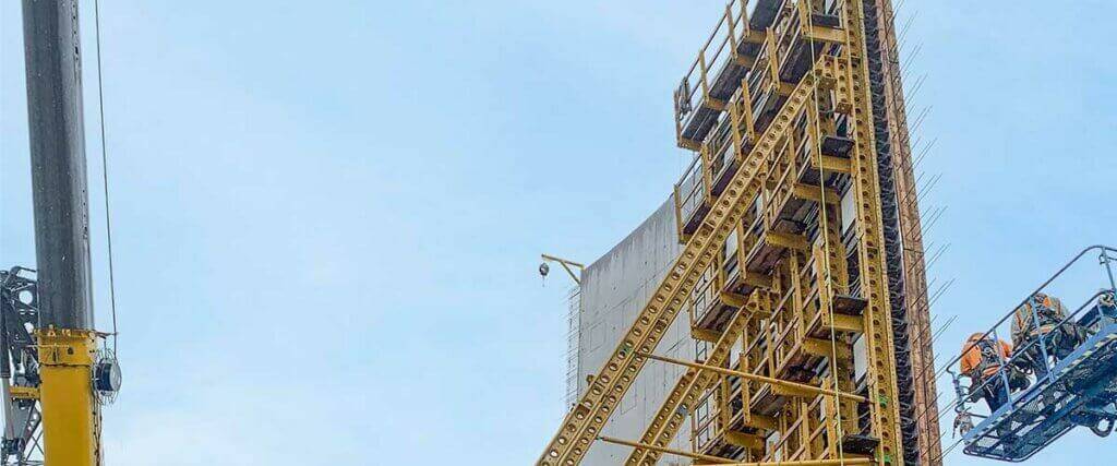 High Pour Rate for Tall Walls | EFCO formwork